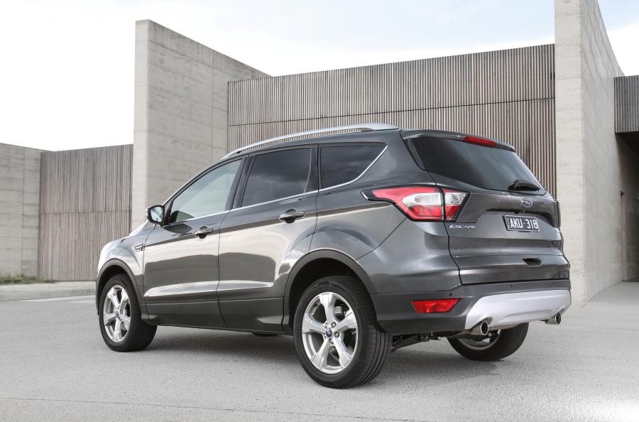  Ford Escape Trend 2016 года  (AU) (фото 24 из 44)